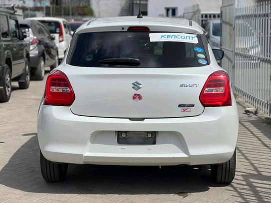 Suzuki swift hybrid 2017 white image 10