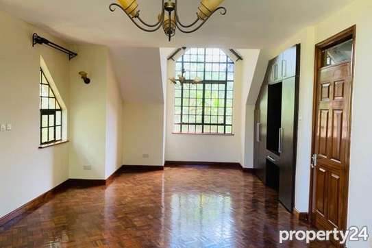 4 Bed Townhouse with En Suite in Lavington image 7