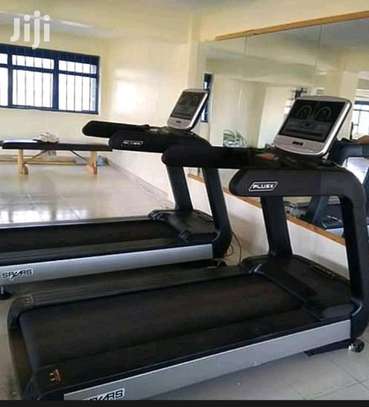 Jx commercial treadmill image 2