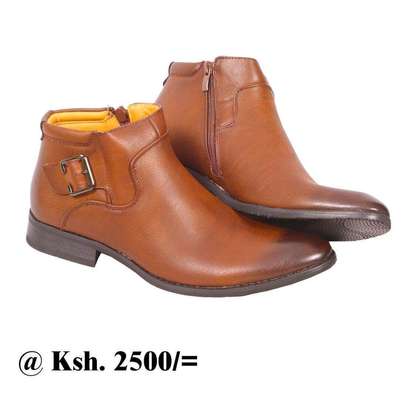 Cacatua Melo Urban Look Leather Official Boots
39 to 45
Ksh.2500 image 1