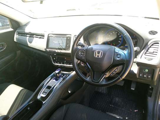 Honda Vezel Hybrid image 11