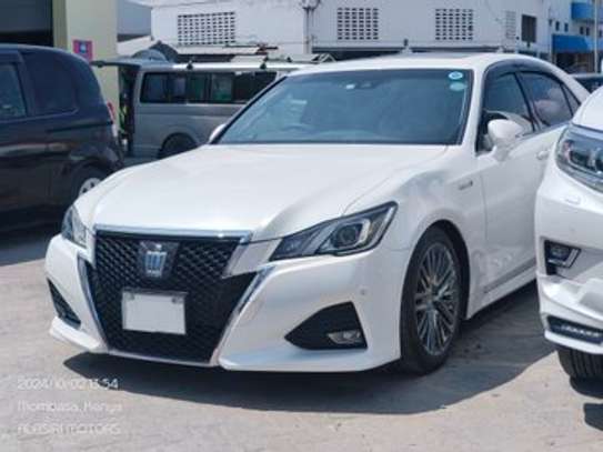 Toyota crown Hybrid 🔥 Athelete image 5