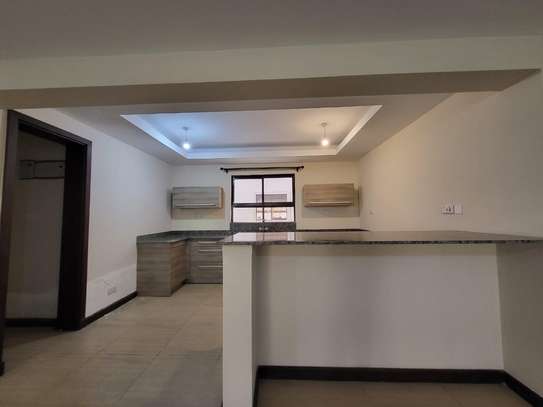 3 Bed Apartment with En Suite in Kileleshwa image 5