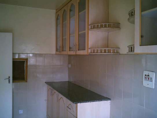 Spacious 4 Bedrooms  Mansionate In Parklands image 2