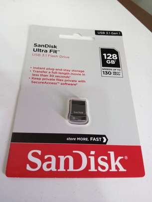 Sandisk Ultra Fit 3.1 Flash Drive - 128GB image 2