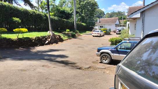 1 acre piece of land with 6 bedroom house. image 1
