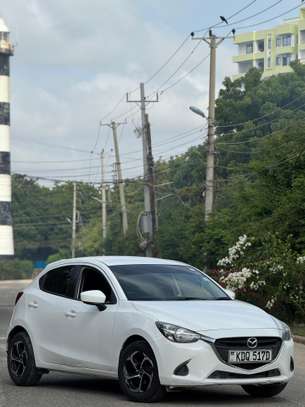 Mazda Demio white image 2