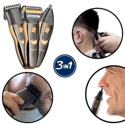 Geemy New 3in1 Rechargeable Hair Clipper ,Shaver,Nose Trimmer Set image 2