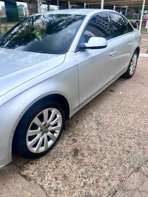 AUDI A4 image 4