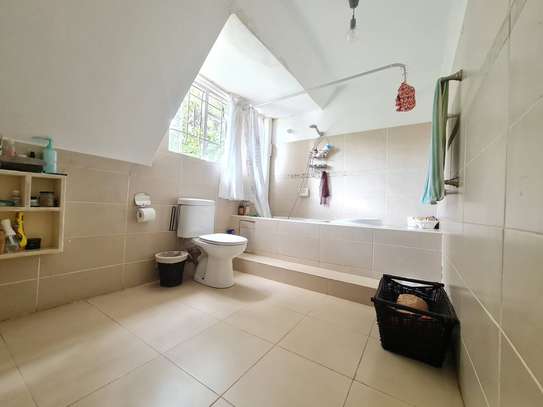 5 Bed House with En Suite at Spring Valley Road image 9