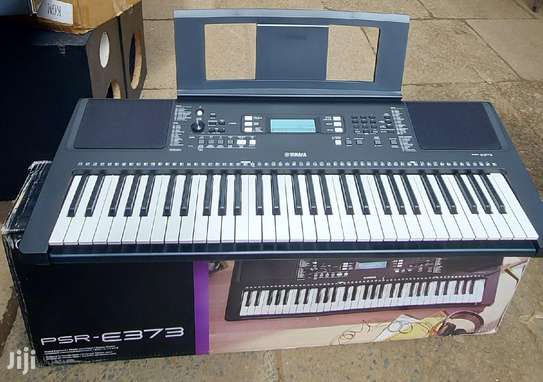Yamaha PSR E 373 keyboard for sale in Kenya image 1
