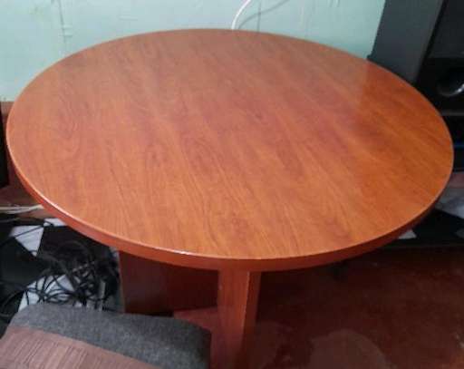 Round table for home or office use image 3