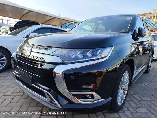 Mitsubishi outlander hybrid PHE 2018 black Sunroof image 2