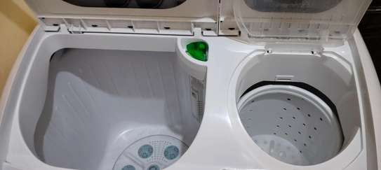 Selling my washing machine image 1