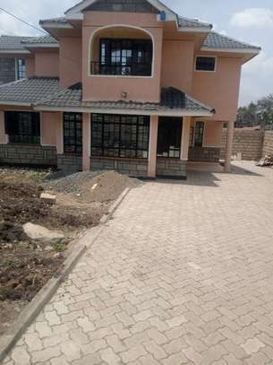 4 Bed House with Garage in Ongata Rongai image 2