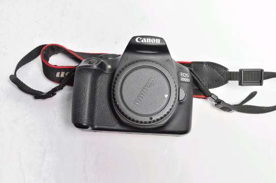 Canon 2000D image 1