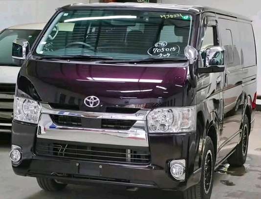 TOYOTA HIACE image 1