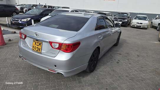 Toyota mark X 2010 image 2