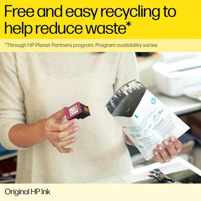 HP 903 Black Original Ink Cartridge image 2