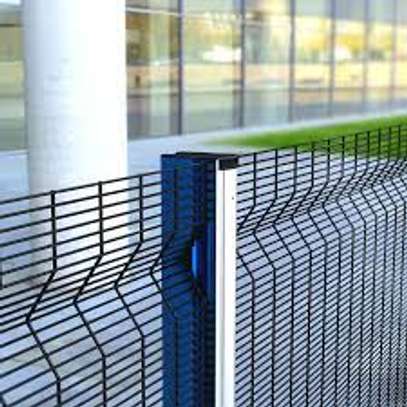 Corrosion Resistant Wire Mesh Anti-Climb High Security Fence image 5