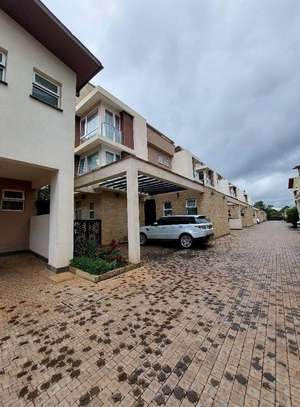 4 Bed Townhouse with Garden at Lavington image 12