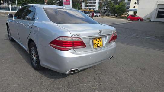 TOYOTA CROWN 2010MODEL image 5