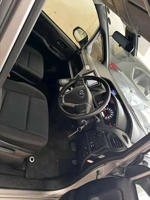 Toyota Noah, 8seater image 6