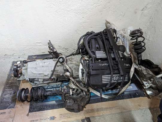 BMW E90 N46 2.0L RWD ENGINE & TRANSMISSION image 3