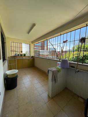 3 Bed Apartment with Lift in Parklands image 7