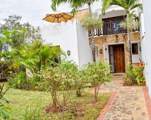 4 Bed Villa with En Suite at Kikambala image 7