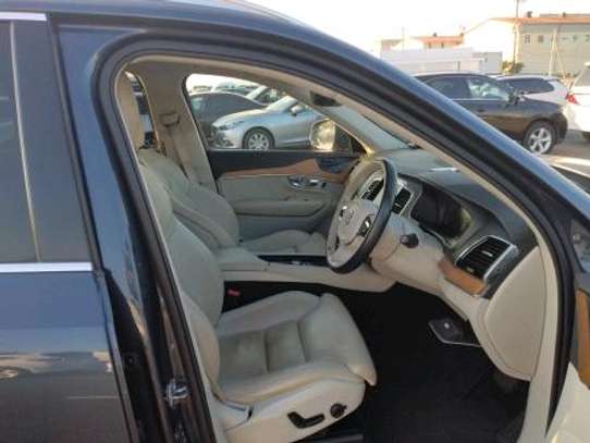 2018 Volvo XC90 t5 image 5