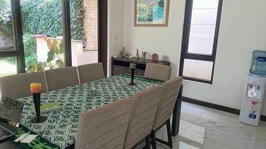 4 Bed Villa with En Suite in Westlands Area image 9