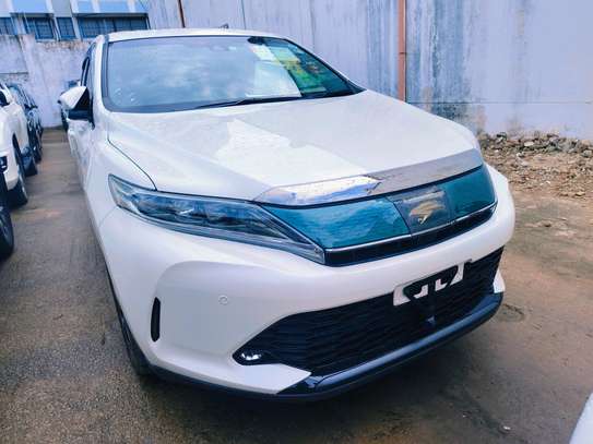 Toyota Harrier 2017 white 2wd image 2