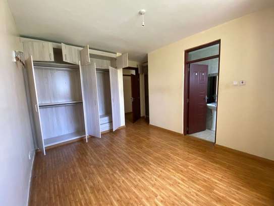 3 Bed Apartment with En Suite in Lavington image 8