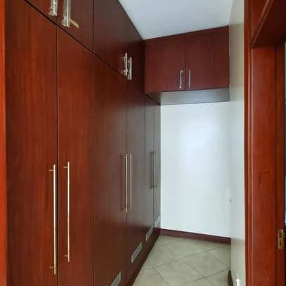 3 Bed Apartment with En Suite at Nyali image 9