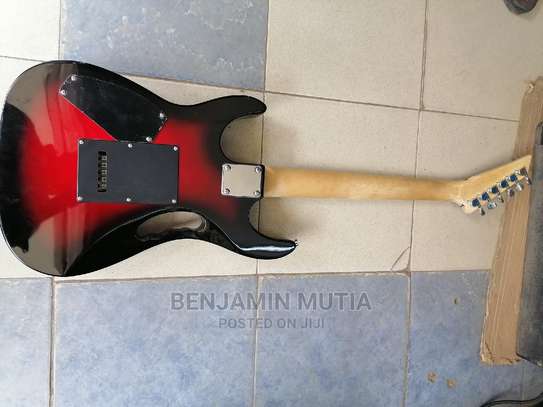 Solo Guiter image 3