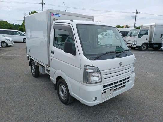 SUZUKI CARRY WITH FREEZER (MKOPO ACCEPTED ) image 2