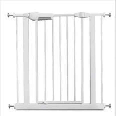 Top-notch quality safety gates for sale in Kenya. image 2