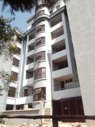 3 Bed Apartment with En Suite in Thika Road image 4