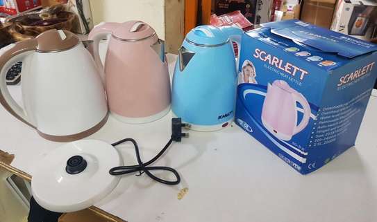Coloured Cordless kettle image 1