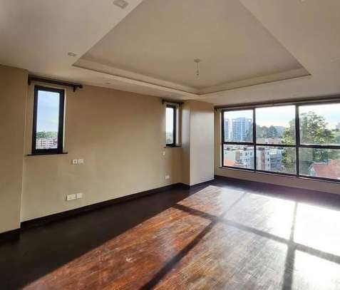 4 Bed Apartment with En Suite in Lavington image 8