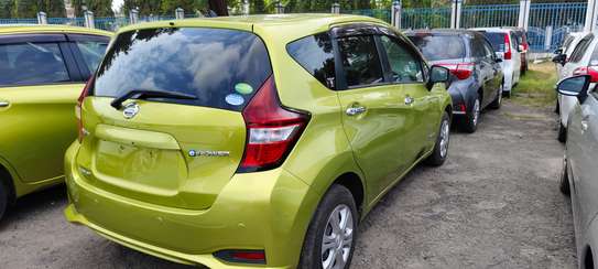 Nissan Note Epower Green 2018 image 10