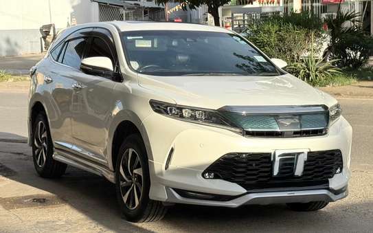 Toyota harrier 2018 model with sunroof on sale in mombasa image 7