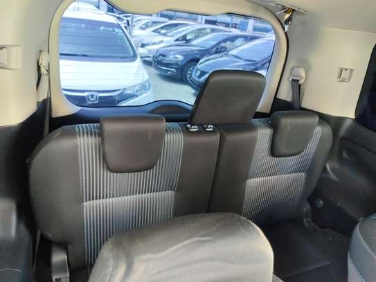 Toyota Voxy black Si 2018 image 8