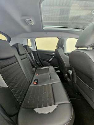 Peugeot 2008 2018 green image 6