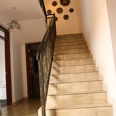 4 Bed Villa with En Suite in Ruiru image 11