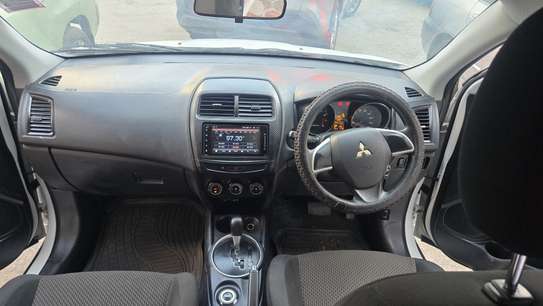 Mitsubishi rvr image 6