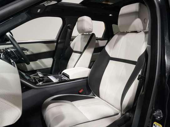2022 RANGE ROVER VELAR AURIC EDITION image 7