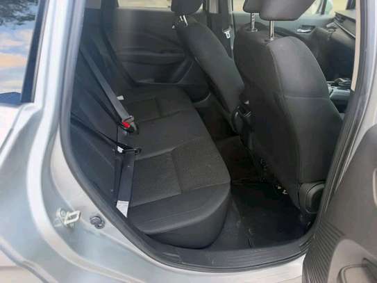 Nissan Note empower image 6