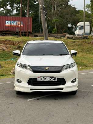toyota harrier  sunroof used on offer image 4